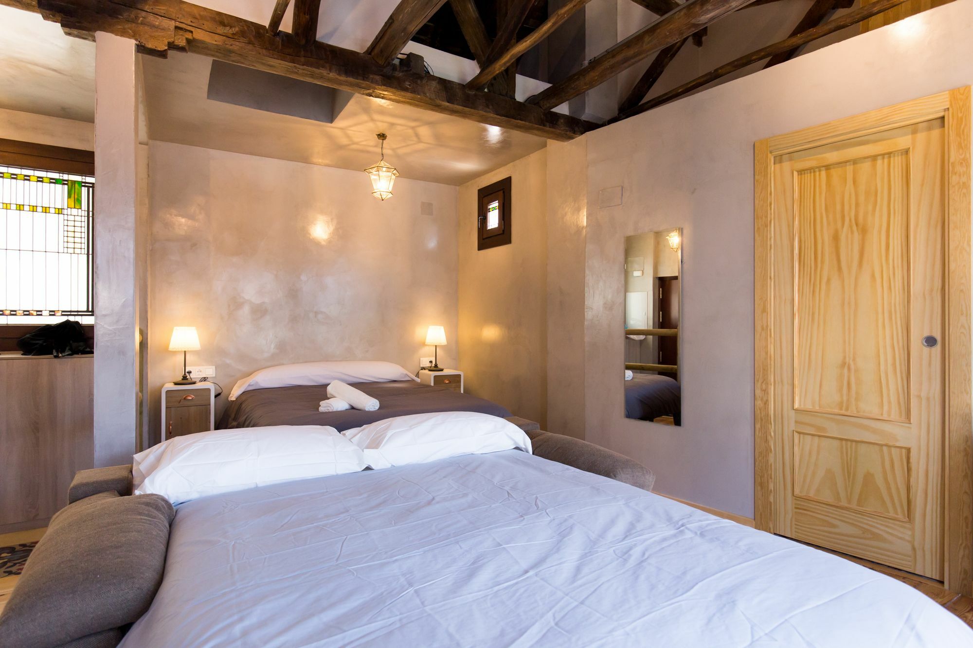 Los Lobos Suites Apartamentos Granada Exteriör bild