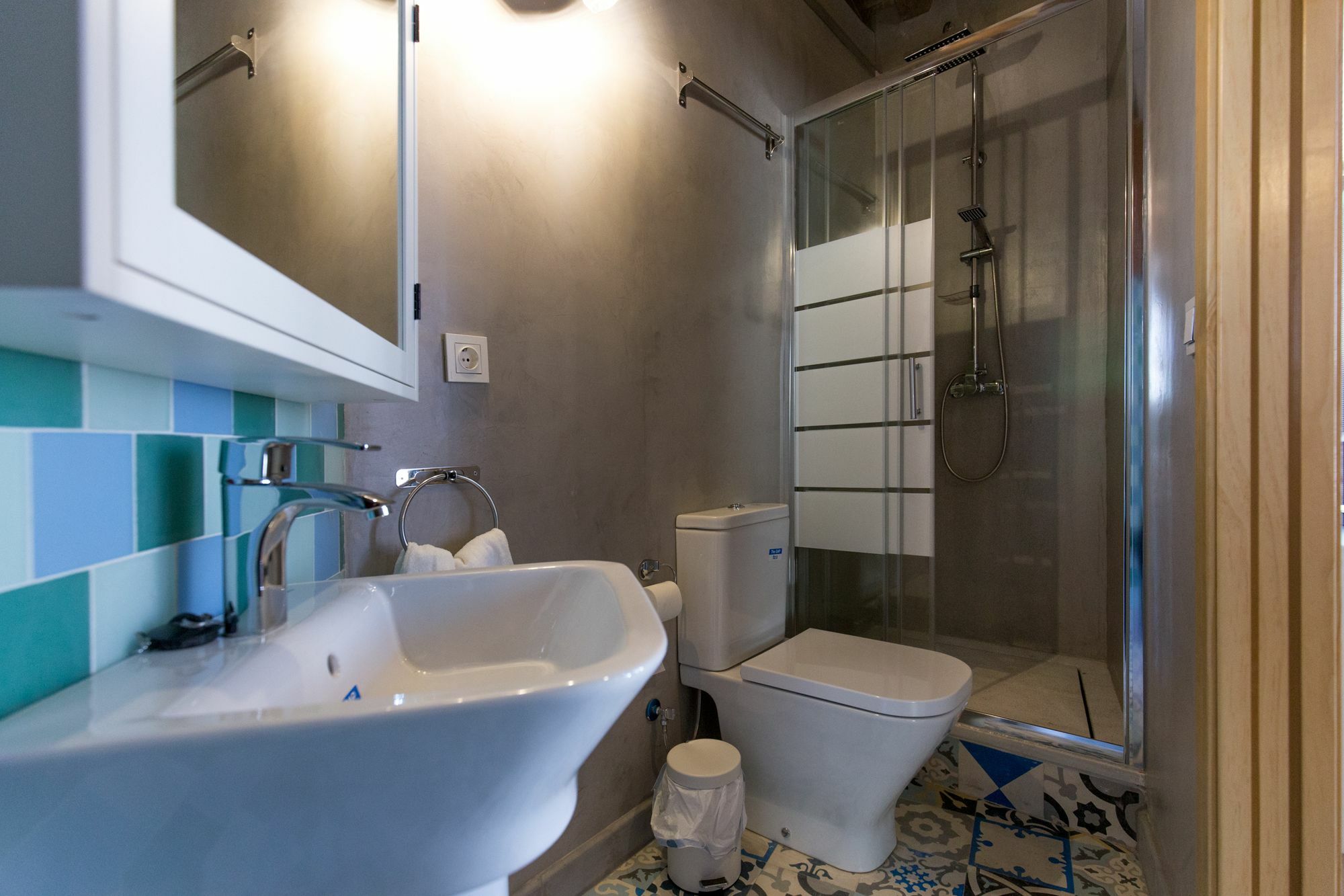 Los Lobos Suites Apartamentos Granada Exteriör bild
