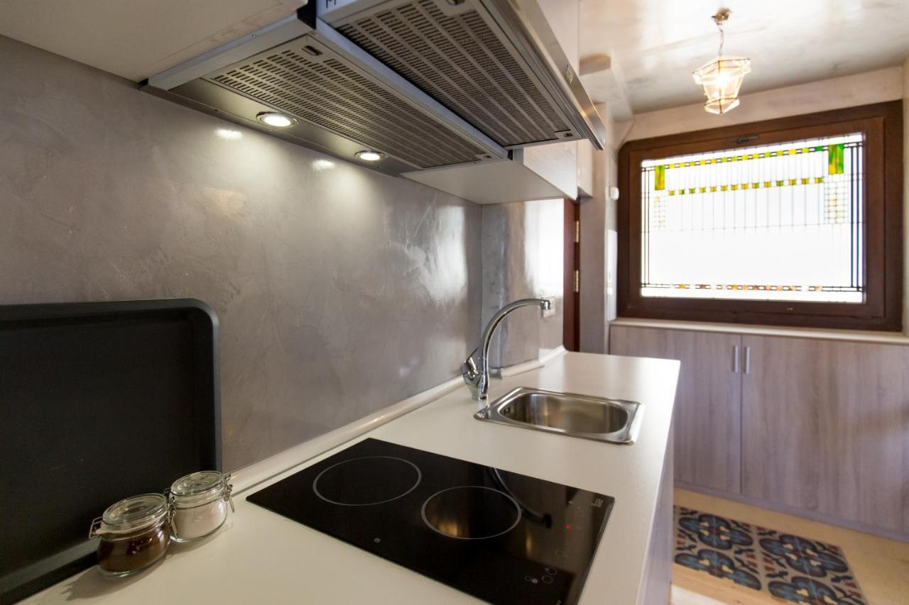 Los Lobos Suites Apartamentos Granada Exteriör bild